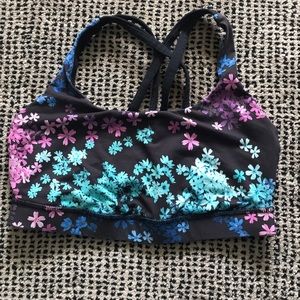 Lululemon sports bra